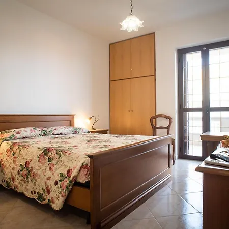 La Casa Di Anna 博瓦利诺马里纳